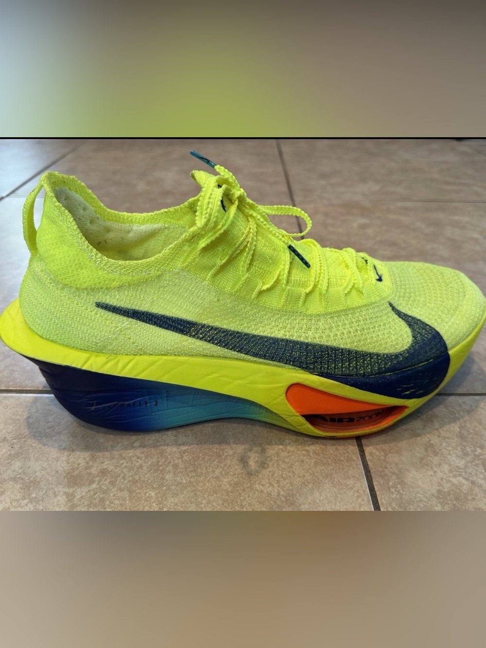 Nike Alphafly 3 Men’s 13 Volt Fast Pack